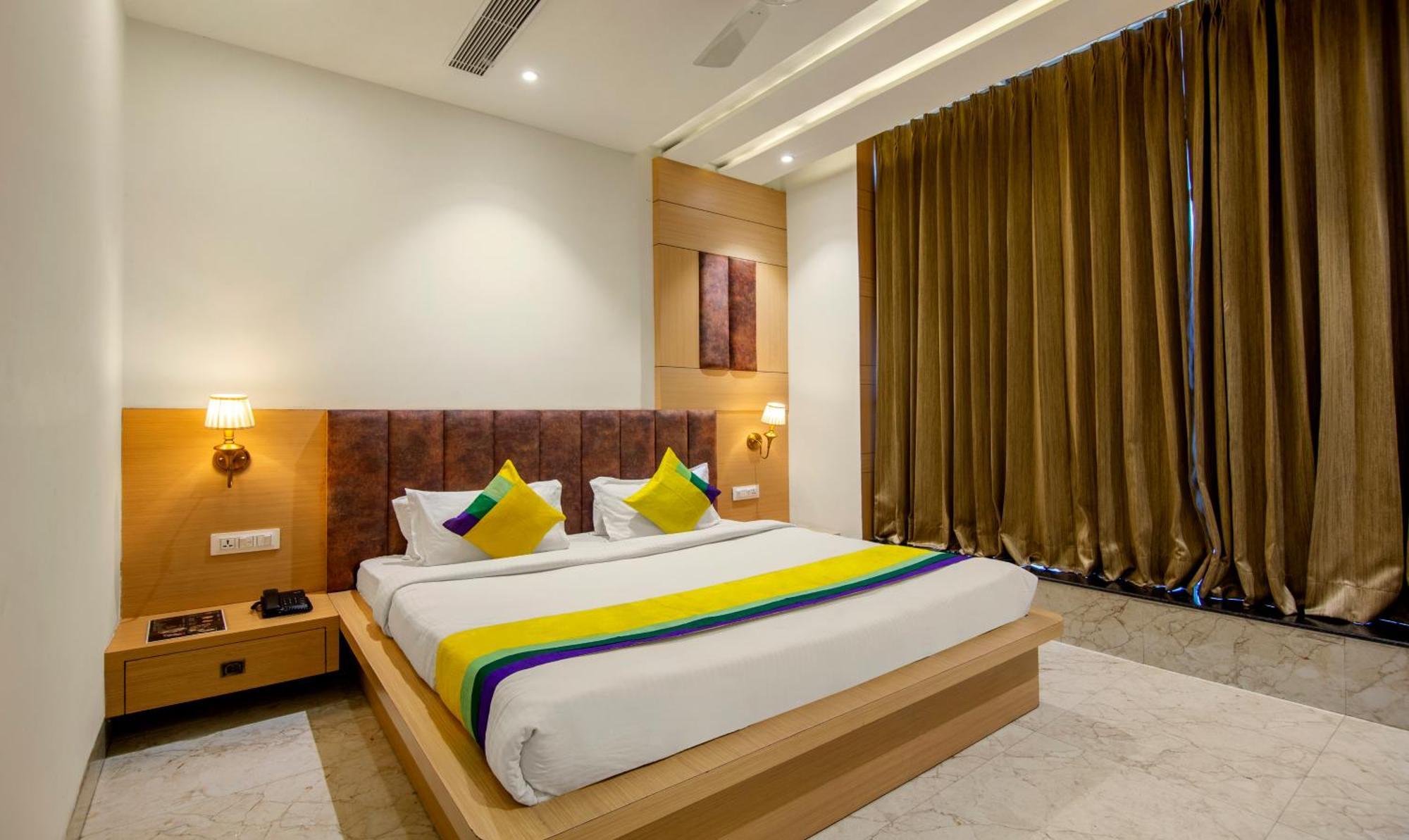 Perfect Stayz Premium- Hotel Sehdev Near Golden Temple Amritsar Exterior foto