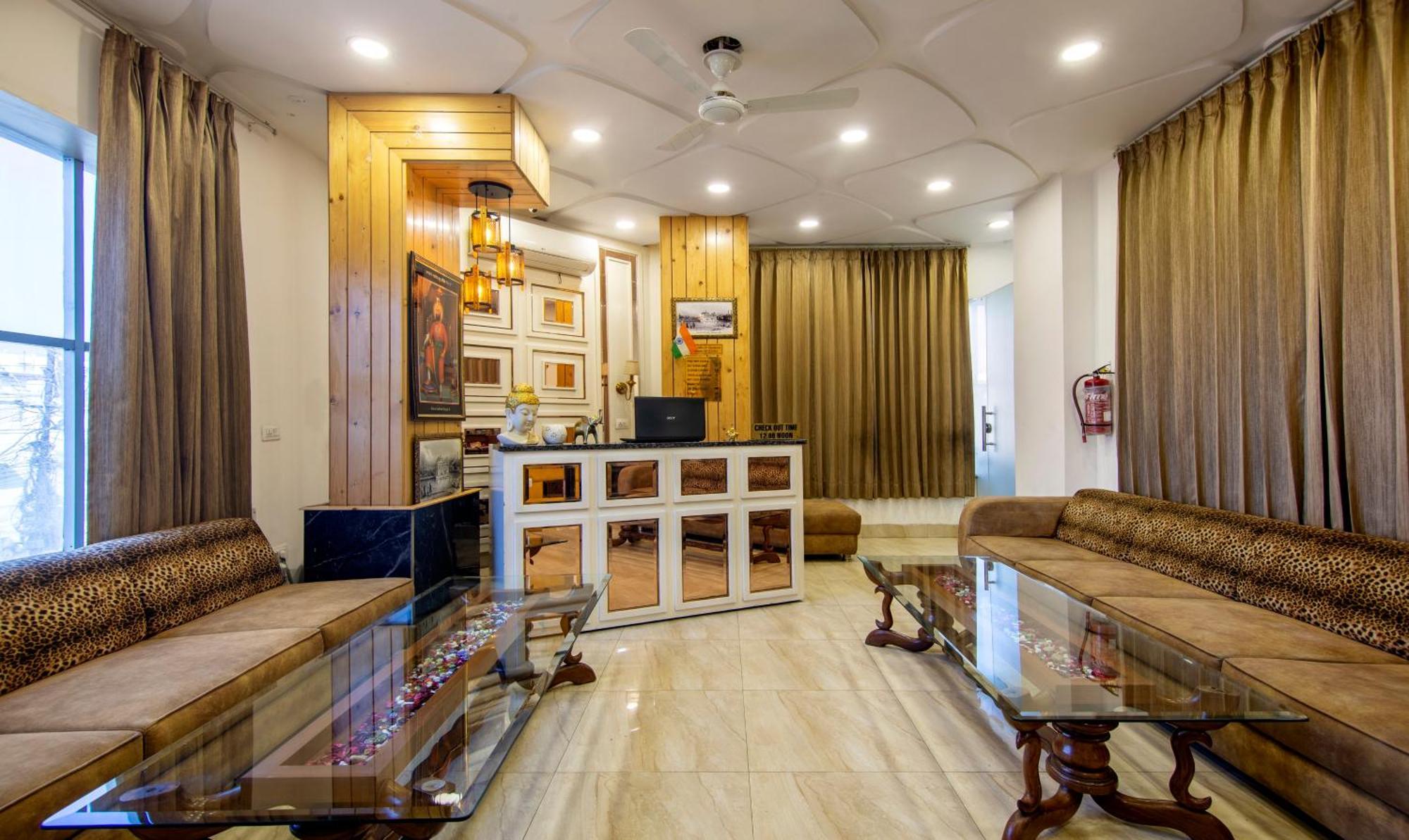 Perfect Stayz Premium- Hotel Sehdev Near Golden Temple Amritsar Exterior foto