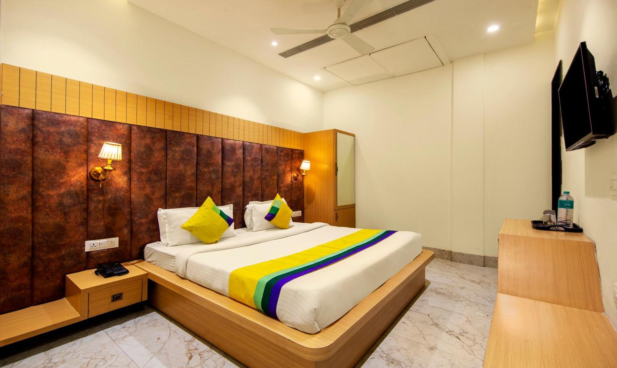 Perfect Stayz Premium- Hotel Sehdev Near Golden Temple Amritsar Exterior foto