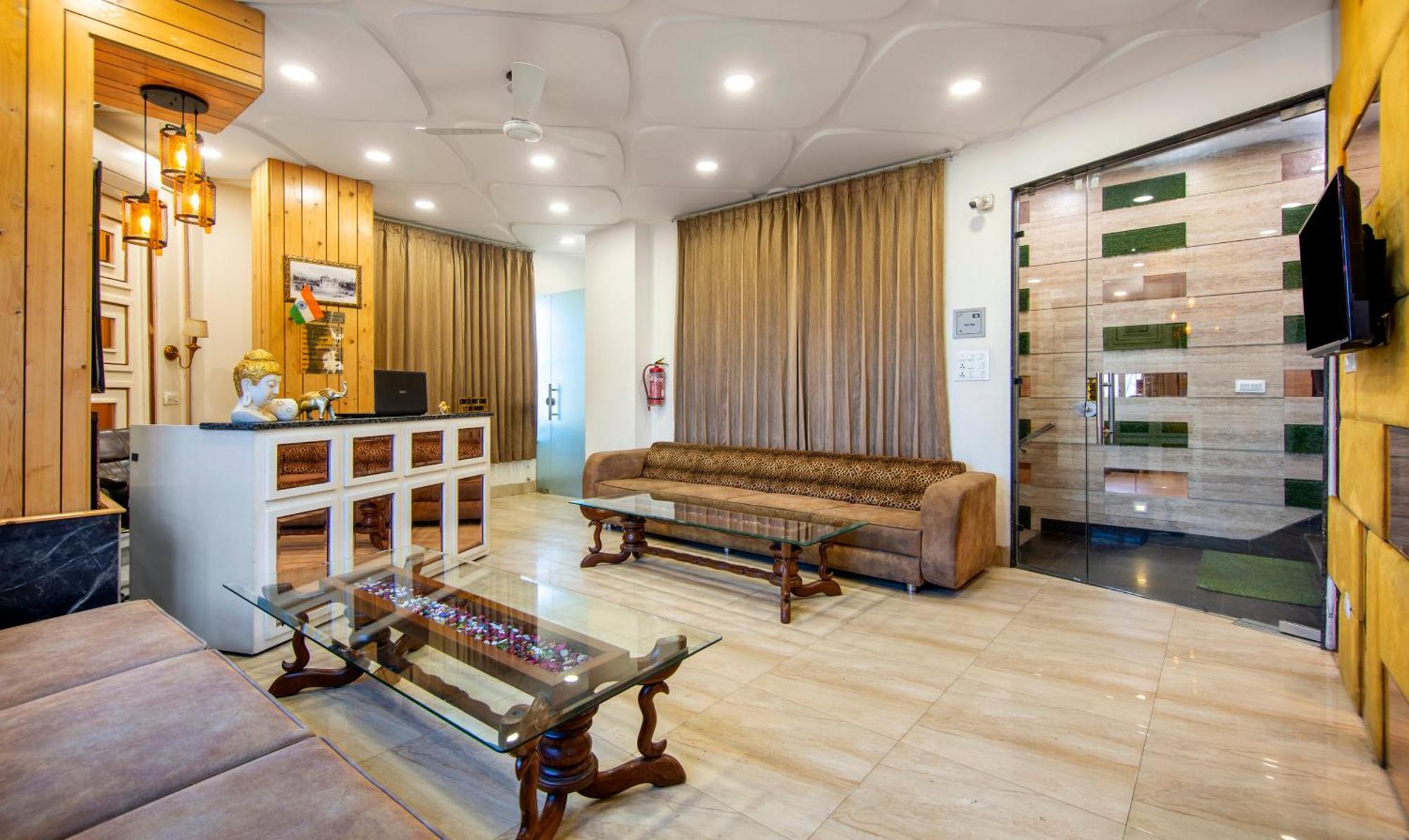 Perfect Stayz Premium- Hotel Sehdev Near Golden Temple Amritsar Exterior foto