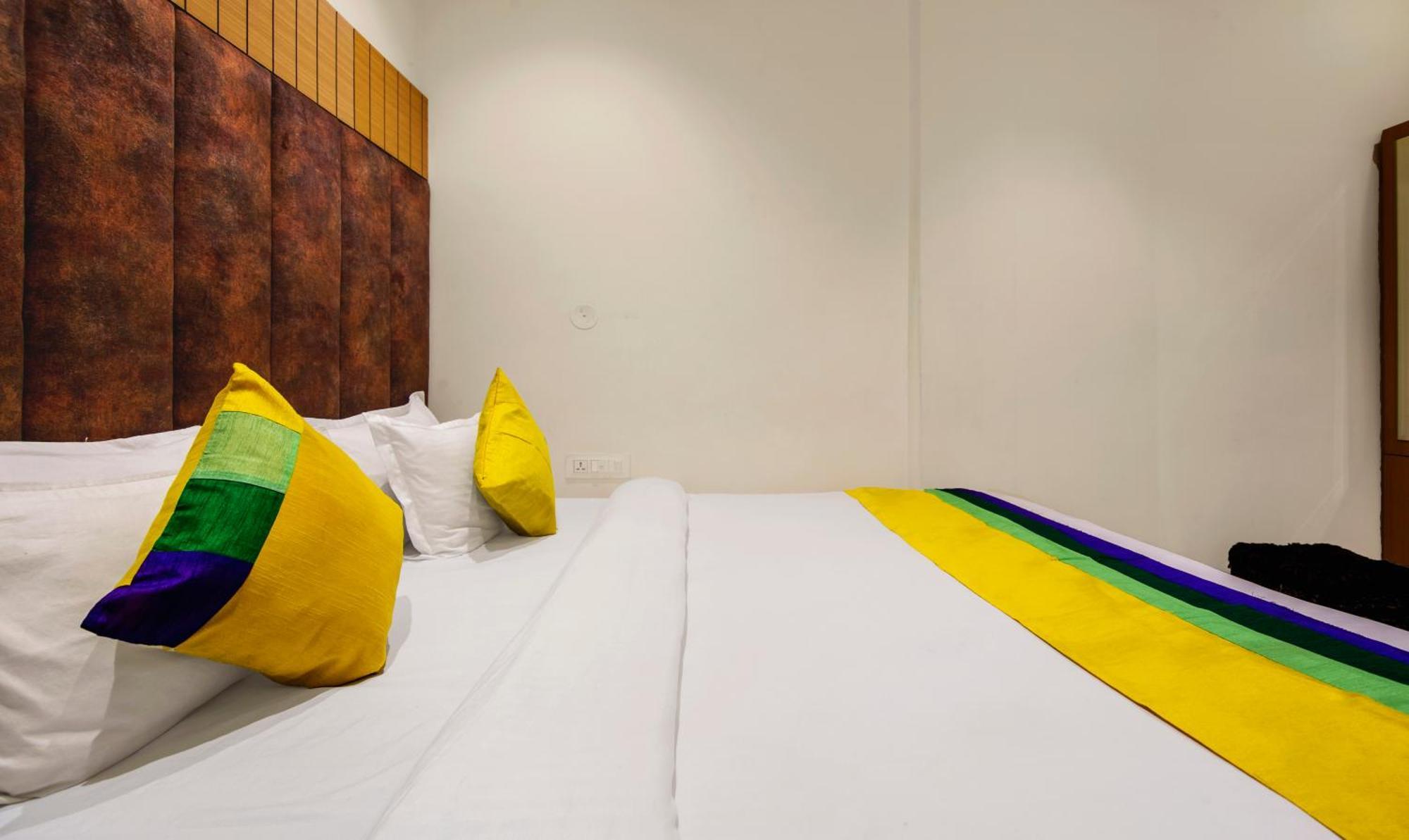 Perfect Stayz Premium- Hotel Sehdev Near Golden Temple Amritsar Exterior foto