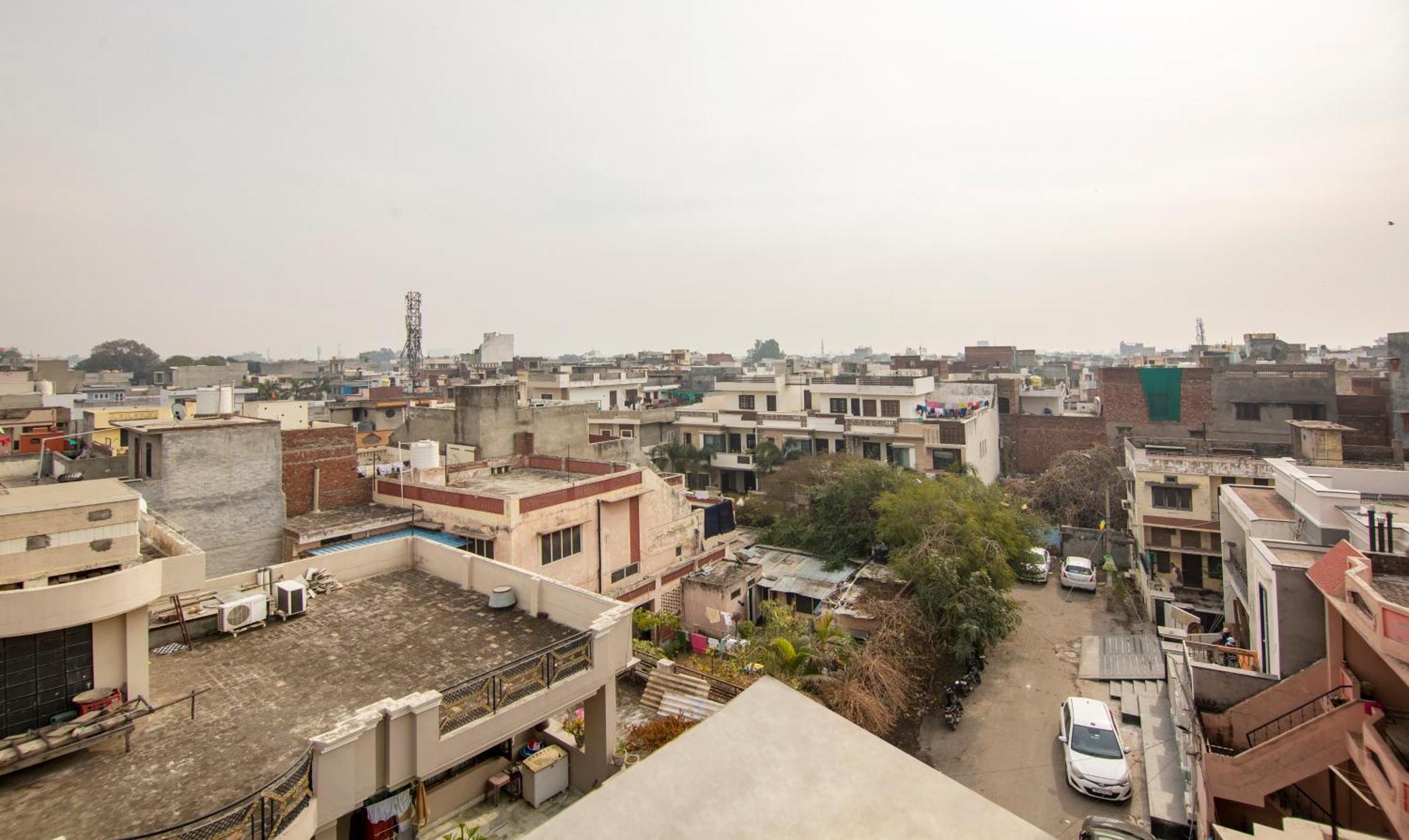 Perfect Stayz Premium- Hotel Sehdev Near Golden Temple Amritsar Exterior foto