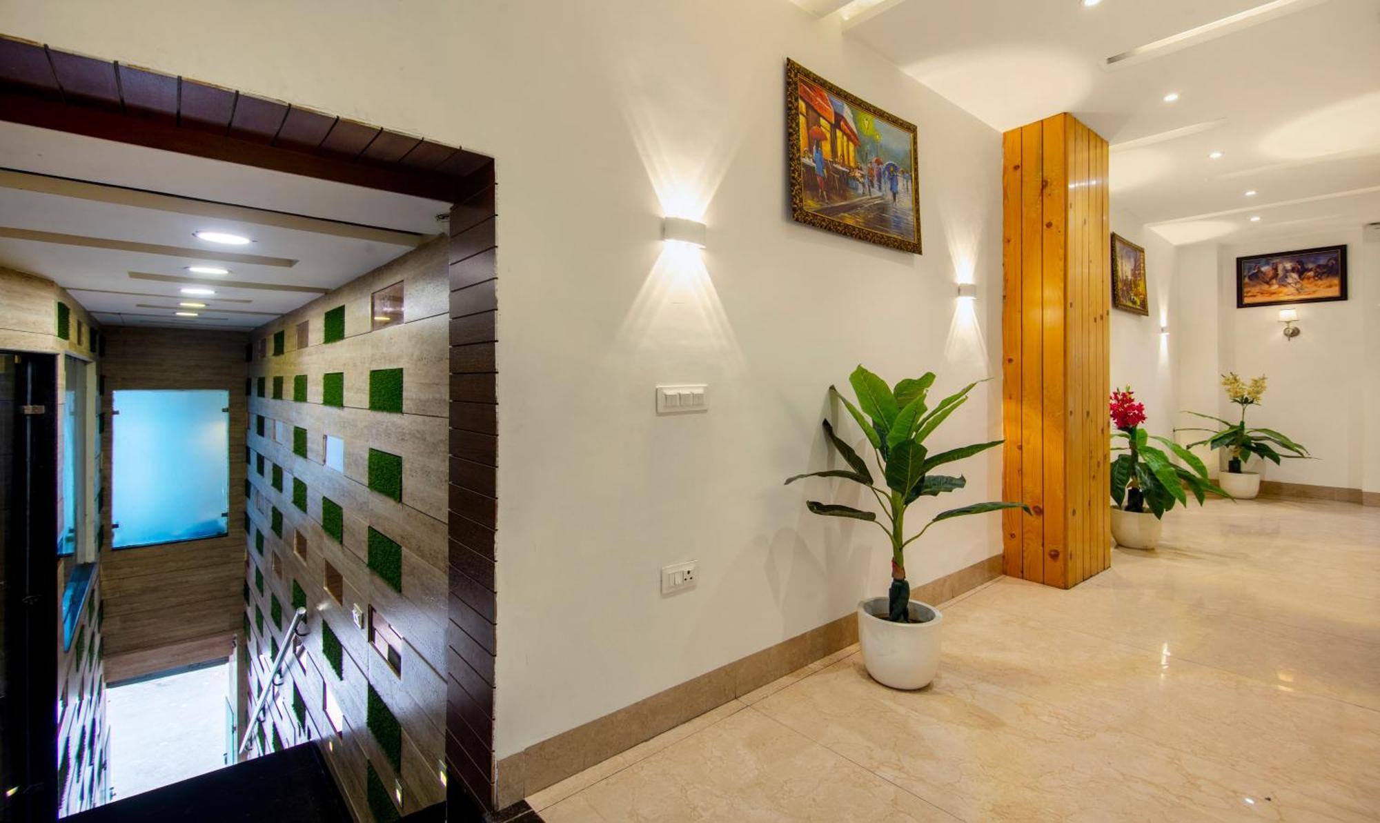 Perfect Stayz Premium- Hotel Sehdev Near Golden Temple Amritsar Exterior foto